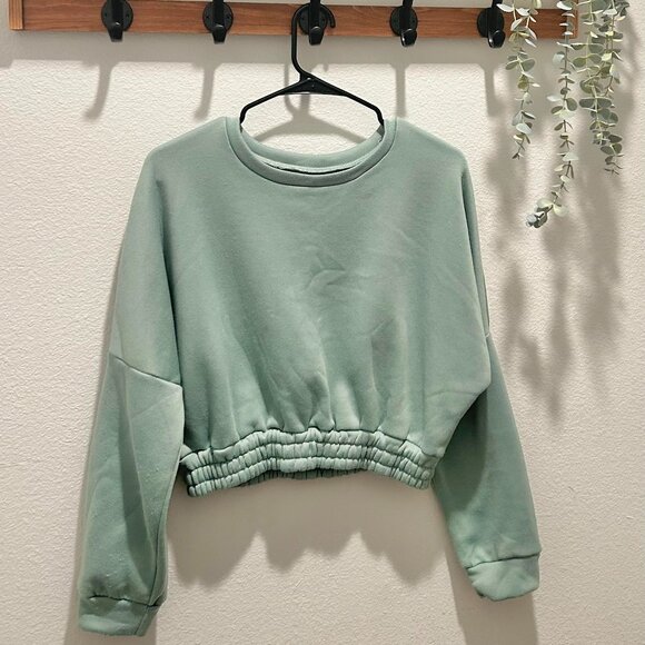 SHEIN plus size sweater crop top - Picture 1 of 1